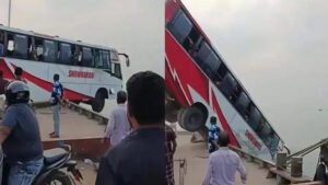 বাসডুবিতে বিআইডব্লিউটিসির ‘গাফিলতি’