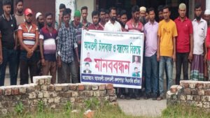 আমতলীতে সিএনজি স্ট্যান্ড দখল নিয়ে পাল্টাপাল্টি কর্মসূচি