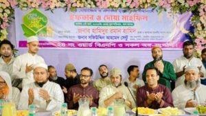 আমলীগোলা পার্কে বিএনপির উদ্যোগে ইফতার ও দোয়া মাহফিল