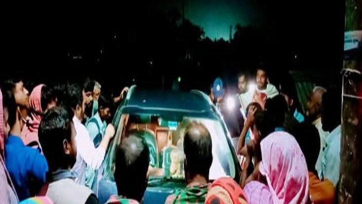 কেশবপুরে ‘মদ্যপ অবস্থায়’ সংসদ সদস্যকে গালিগালাজ