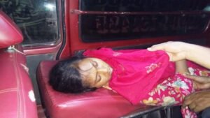 খুলনায় ইজিবাইকের ধাক্কায় খুবি ছাত্রীর মর্মান্তিক মৃত্যু