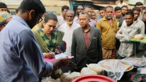 ঝিনাইগাতীতে দ্রব্যমূল্য নিয়ন্ত্রণে মোবাইল কোর্টের অভিযান