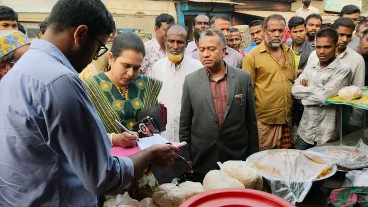 ঝিনাইগাতীতে দ্রব্যমূল্য নিয়ন্ত্রণে মোবাইল কোর্টের অভিযান