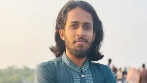 ঢাবি নিয়ে কটাক্ষ করলেন রাকসুর জিএস