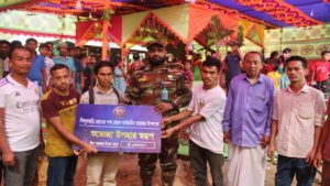 ধর্মীয় অনুষ্ঠানে অর্থ সহায়তা ও নিরাপত্তা নিশ্চিত করলো বাংলাদেশ সেনাবাহিনী