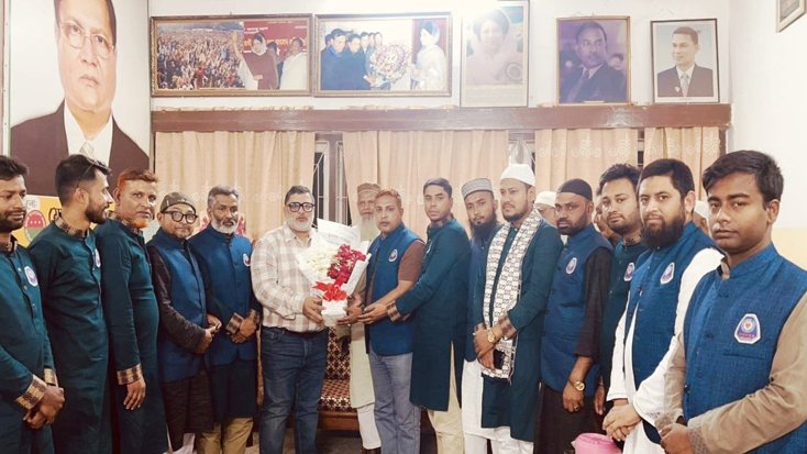 নকলায় নবনির্বাচিত এমপিকে প্রেসক্লাব নেতৃবৃন্দের শুভেচ্ছা