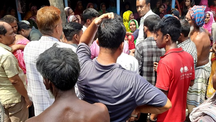 অভিমানে নিভে গেল দশম শ্রেণির ছাত্রের জীবন