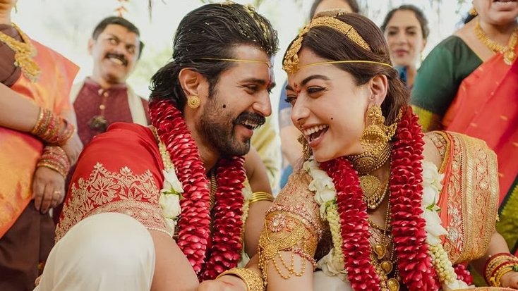 আমরা এখন তিনজন বিয়ের মাস কাটতে না কাটতেই সুখবর