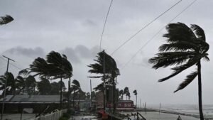 চার বিভাগে ধেয়ে আসছে শক্তিশালী কালবৈশাখী ঝড়