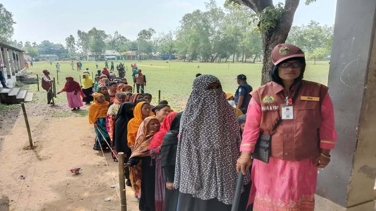 ঝিনাইগাতীতে শুরু হয়েছে ভোটগ্রহণ