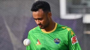 দু-এক সেকেন্ড আগে জানতে পারি আমি খেলব শরিফুল