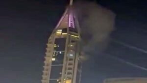 দুবাই মেরিনায় ইরানের ক্ষেপণাস্ত্র হামলা