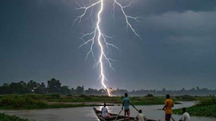 বজ্রপাতে প্রাণ গেল এক বৃদ্ধের