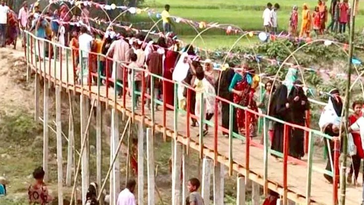 বাইক বিক্রি করে সেতু করে দিলেন দিনমজুর