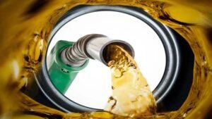 বাড়ল জ্বালানি তেলের দাম