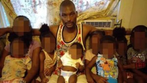 যুক্তরাষ্ট্রে নিজের ৮ শিশুকে গুলি করে হত্যা