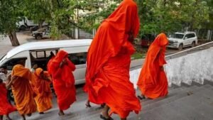 শ্রীলঙ্কায় ১১০ কেজি গাঁজাসহ ২২ বৌদ্ধ গ্রেফতার