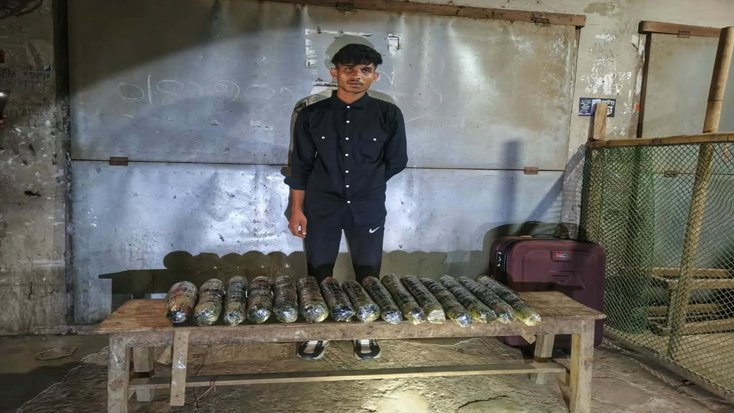 সিন্দুকছড়িতে সাড়ে ৮ কেজি গাঁজাসহ এক যুবক আটক