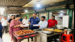 কালীগঞ্জে দুই হোটেল মালিককে জরিমানা