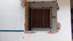 কেশবপুরে কবি ও নাট্যকারের বাড়িতে দুর্ধর্ষ চুরি