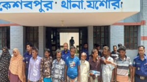 কেশবপুরে পুলিশের অভিযানে ১৭ আসামি গ্রেফতার