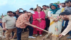 খাগড়াছড়িতে নদীর খনন কাজ উদ্বোধন করলেন সাংসদ সদস্য ওয়াদুদ ভূইয়া