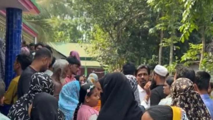 গাজীপুরে একই পরিবারের ৫ জনকে গলা কেটে হত্যা