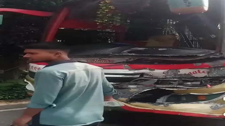 শেরপুরে বাসের ধাক্কায় ট্রাক্টর চালক নিহত