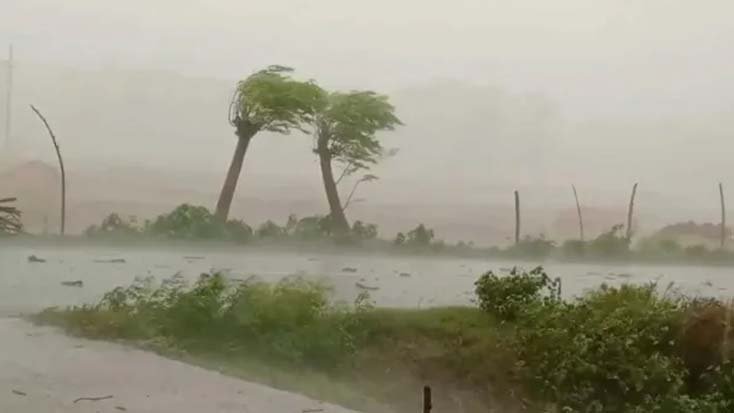 সন্ধ্যার মধ্যে যে সকল জেলায় ঝড়ের আভাস