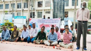 সাংবাদিকদের ওপর হামলার প্রতিবাদে বিক্ষোভ সভা