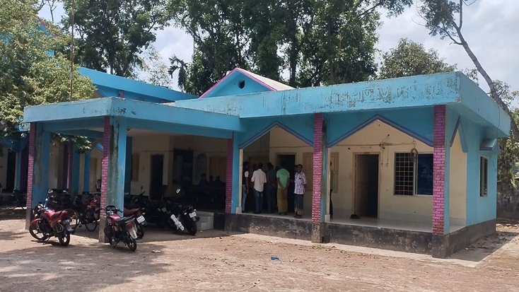 সাতক্ষীরার কালীগঞ্জে চেয়ারম্যানের বিরুদ্ধে মিথ্যা অভিযোগে ইউপি সদস্য লাঞ্ছিত