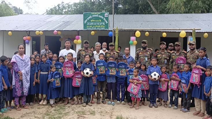 পাহাড়ি এলাকায় বিদ্যালয়ের সংস্কার এবং শিক্ষা উপকরণ, ক্রীড়া সামগ্রী বিতরণ