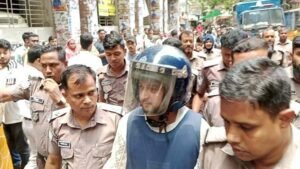 প্রতারণার মামলায় গ্রেফতার তৌহিদ আফ্রিদি