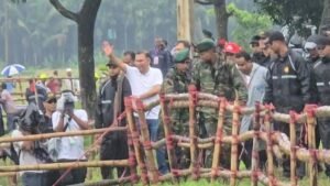 বাবার স্মৃতিবিজড়িত ‘পাতলী খাল’ পুনঃখনন করলেন প্রধানমন্ত্রী