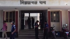 সিরাজগঞ্জে পুলিশের সাঁড়াশি অভিযানে কার্যনিষিদ্ধ লীগের ৩ নেতা আটক