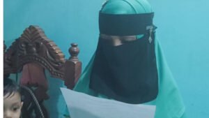 সুনামগঞ্জে এক যৌতুকলোভী স্বামীর বিরুদ্ধে স্ত্রীর সংবাদ সম্মেলন