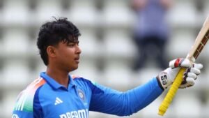 ১১ বলে ফিফটি করে সূর্যবংশীর বিশ্বরেকর্ড