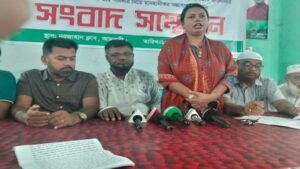 আমতলীতে মিথ্যা মামলা, ও অপপ্রচারের প্রতিবাদে সংবাদ সম্মেলন