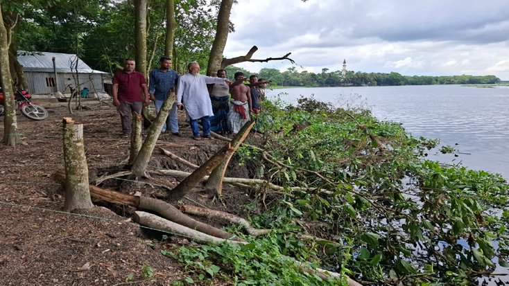 চাঁদপুরের রামচন্দ্রপুরে ডাকাতিয়ার ভাঙ্গন আতঙ্ক