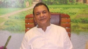 চার দশকের রাজপথ পেরিয়ে সা.সম্পাদক পদপ্রার্থী রাশেদুল হাসান রঞ্জন