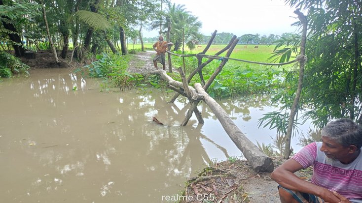 জনদুর্ভোগ এড়াতে কালভার্টের দাবি ছোট তালতলী গ্রামবাসীর