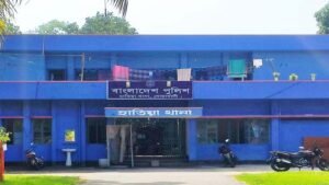 জলাবদ্ধতায় ঘরেই নবজাতকসহ প্রসূতির মৃত্যু