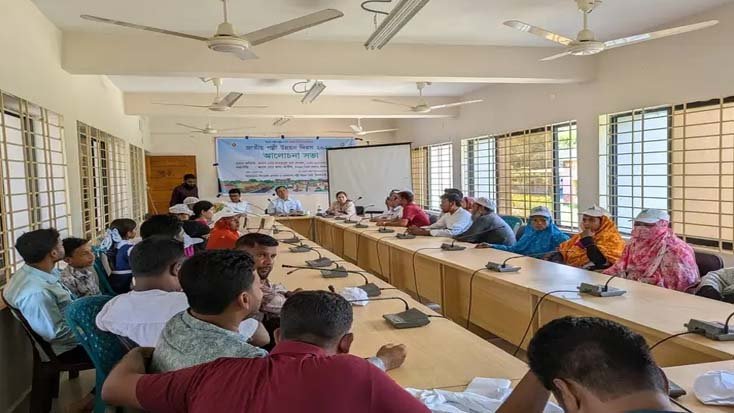 ঝিনাইগাতীতে জাতীয় পল্লী উন্নয়ন দিবস-২০২৬ পালিত ও উপকরণ বিতরণ