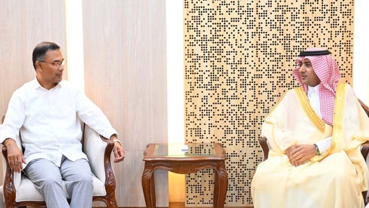 প্রধানমন্ত্রীর সঙ্গে সৌদি রাষ্ট্রদূতের সৌজন্য সাক্ষাৎ
