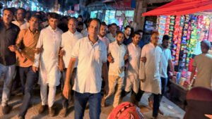 মাদক ও চাঁদাবাজের বিরুদ্ধে লালবাগ ২৪নং ওয়ার্ডে প্রতিবাদী মিছিল
