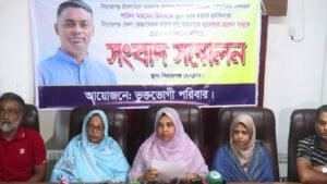 সাংবাদিকের পা কেটে নেওয়া ও ছেলেকে হত্যার হুমকি স্বেচ্ছাসেবক দল নেতার বিরুদ্ধে