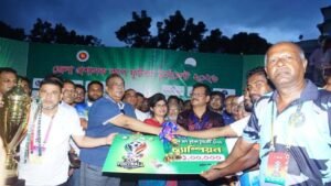 সাতক্ষীরায় জেলা প্রশাসক কাপ ফাইনাল খেলা. টাইব্রেকারে কালিগঞ্জ কে হারিয়ে চ্যাম্পিয়ন আশাশুনি দল