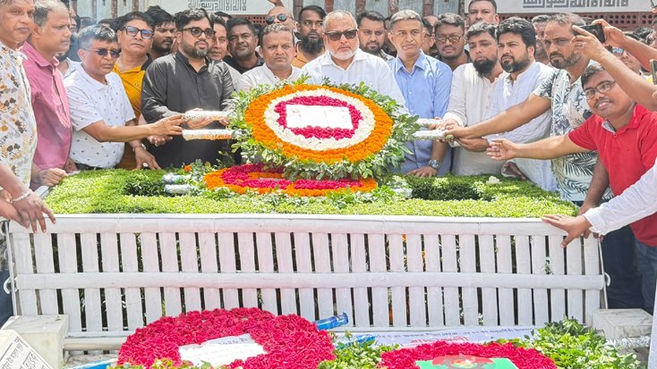 আরাফাত রহমান কোকোর কবরে স্বেচ্ছাসেবক দলের শ্রদ্ধা