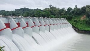 ৩ ফুট করে খুলল কাপ্তাই বাঁধের ১৬ গেট, সেকেন্ডে ৫৮ হাজার কিউসেক পানি নিষ্কাশন